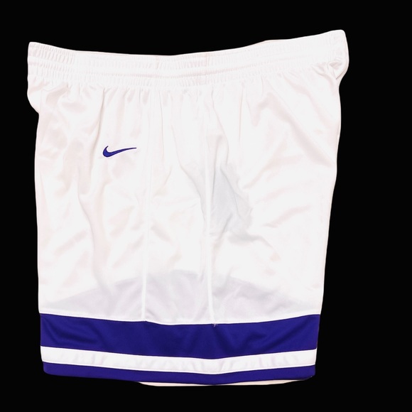 NWT Nike Women's Shorts Dri-Fit  White/Purple Basketball 932198-110 Plus Sz 3XL - Picture 3 of 5